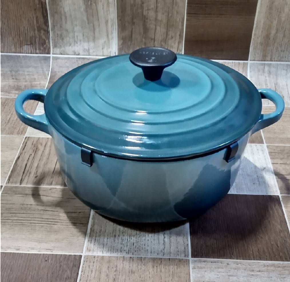 【美品】ル・クルーゼ ココットロンド 20cm 限定色 オーシャン 中古品 ル・クルーゼ 限定色 オーシャンココットロンド 約20cm