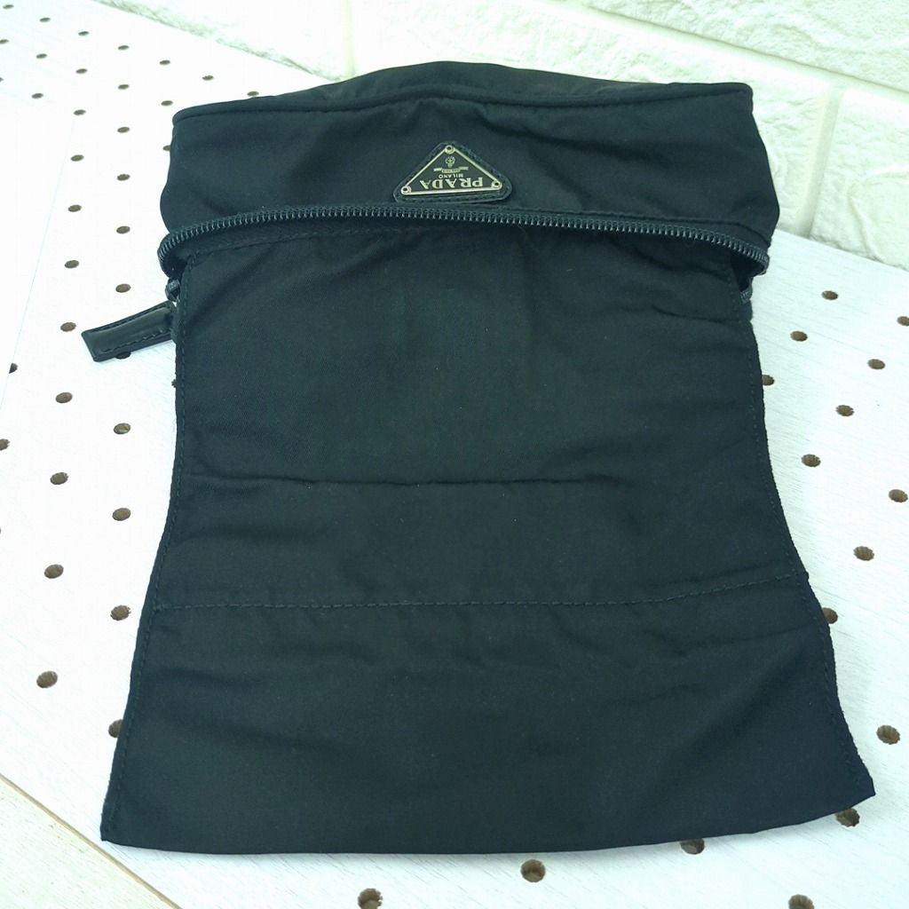 プラダ サテン ナイロン ミニ ポーチ コスメケース ブラック  