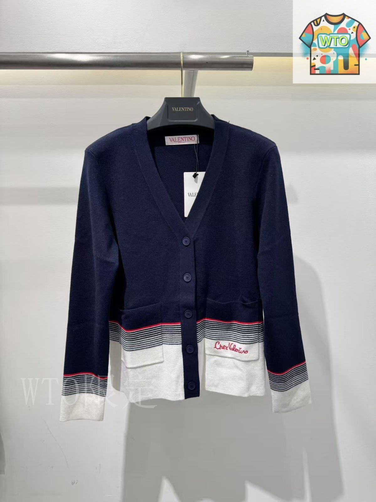 【美品】VALENTINO ヴァレンティノ カーディガン VALENTINO（カーディガン）のフリマアイテム一覧