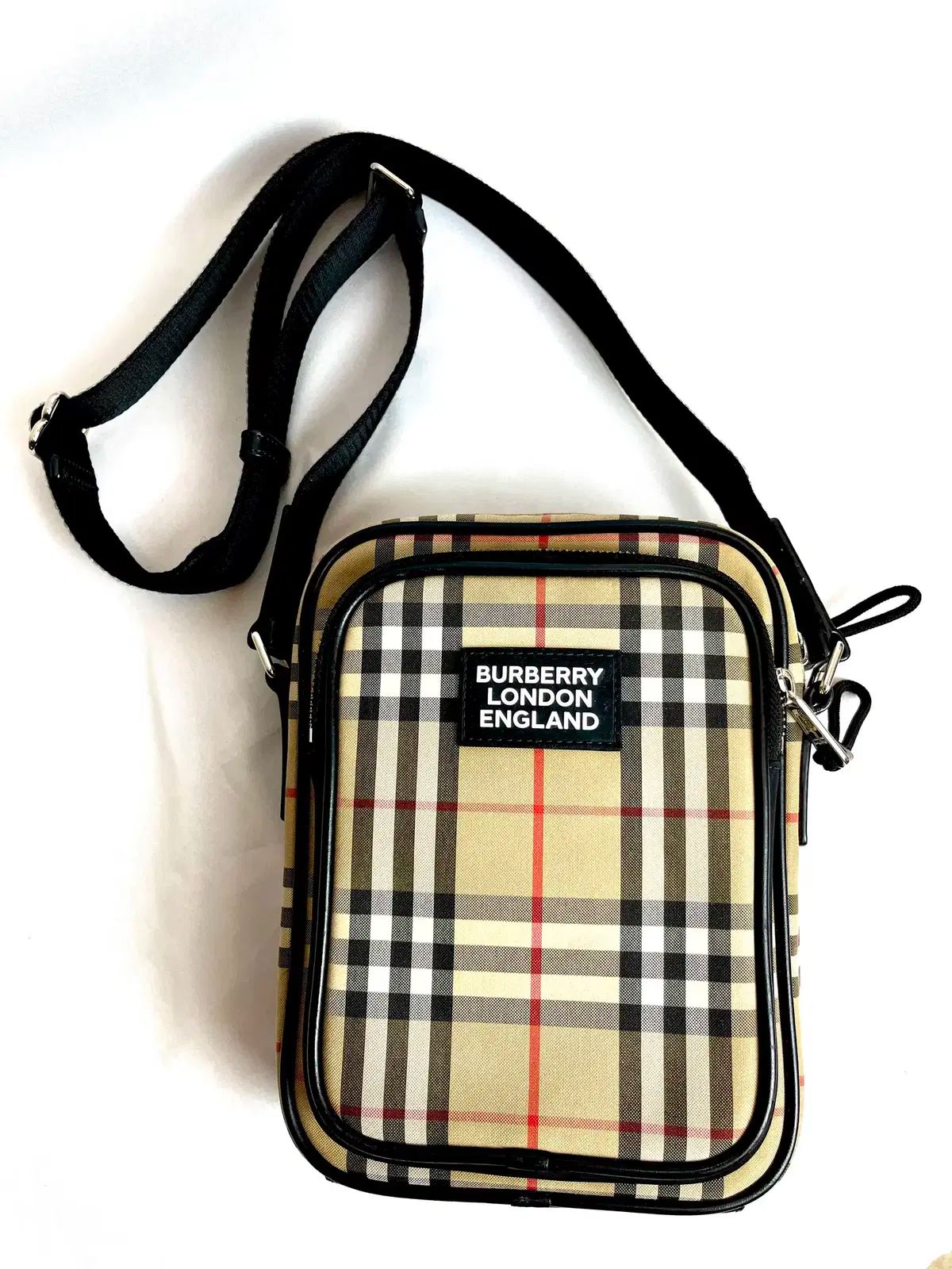 BURBERRY シルバー ノヴァチェック クロスバッグ