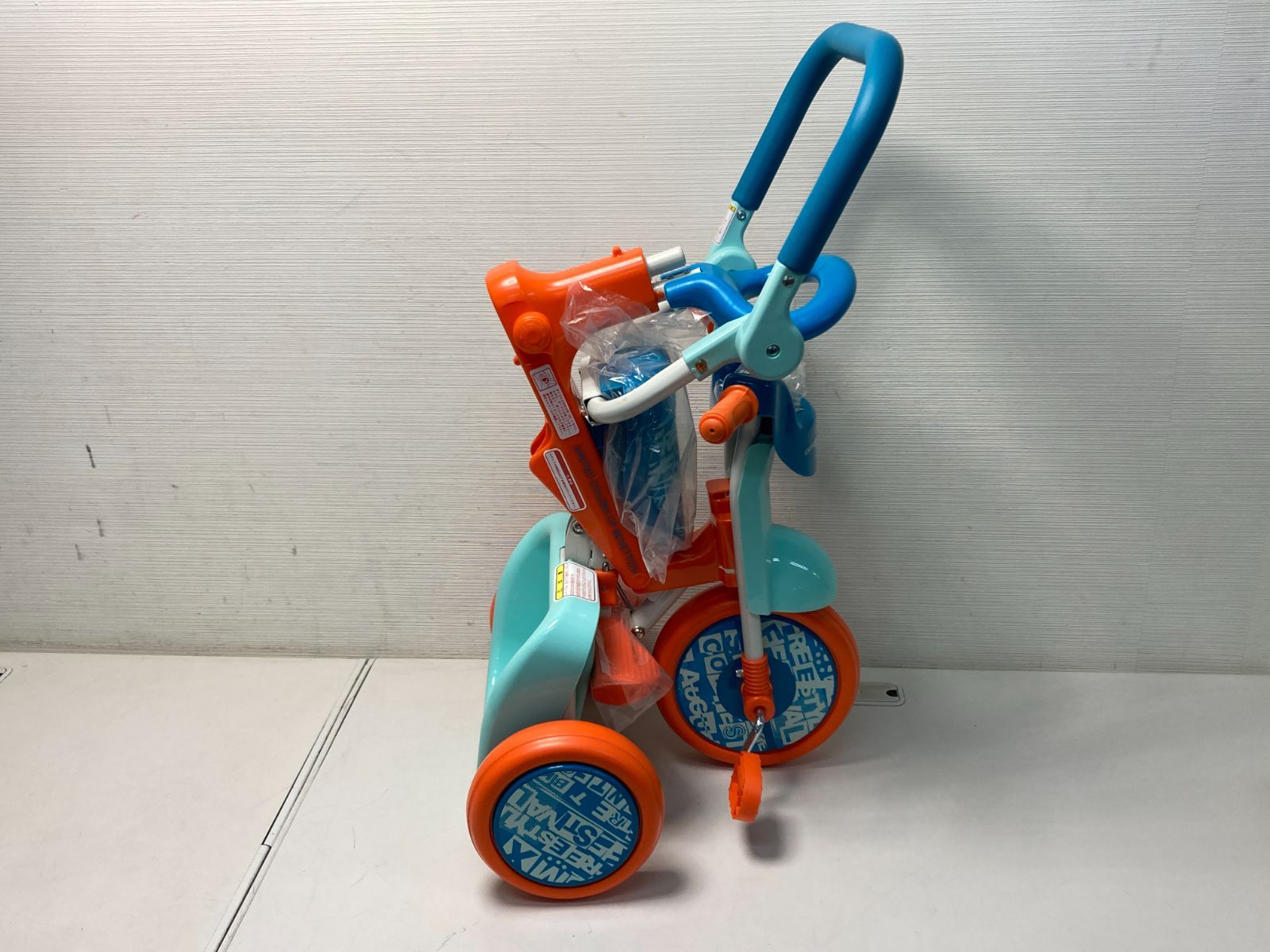 新品未開封の三輪車です。 フォロー特典：5%OFFクーポンプレゼント