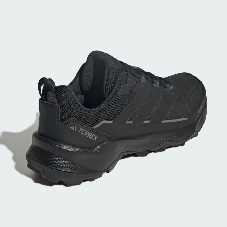  アディダス ハイキングシューズ メンズ シューズ adidas TERREX AX 5 GTX ゴアテックススニーカー ローカット 登山靴 トレイルシューズ GORE TEX テレックス くつ NMQ 33 キャンプ用品 アウトドア寝袋 クライミングシューズ アウトドアシューズ
