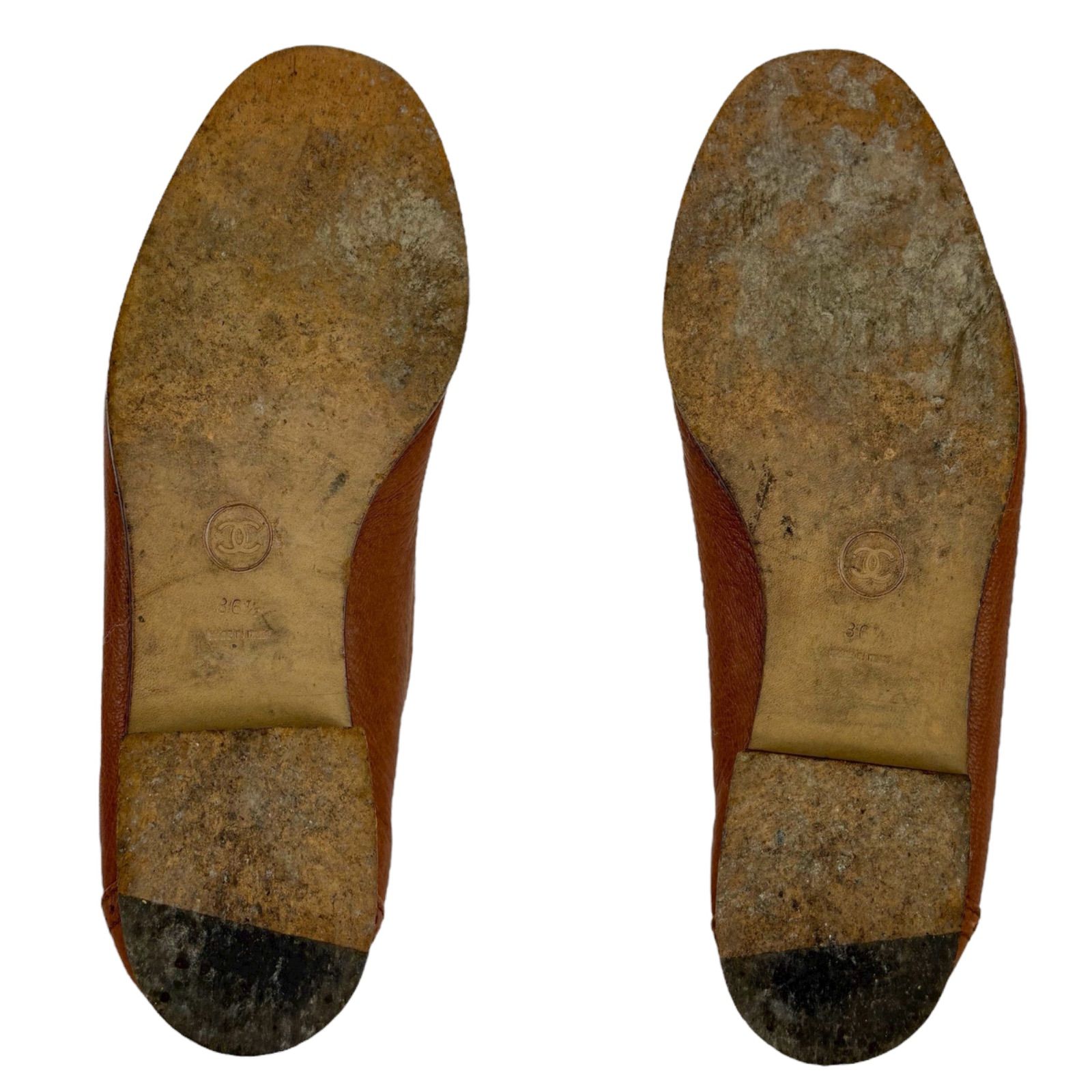 ステッチ ローファー