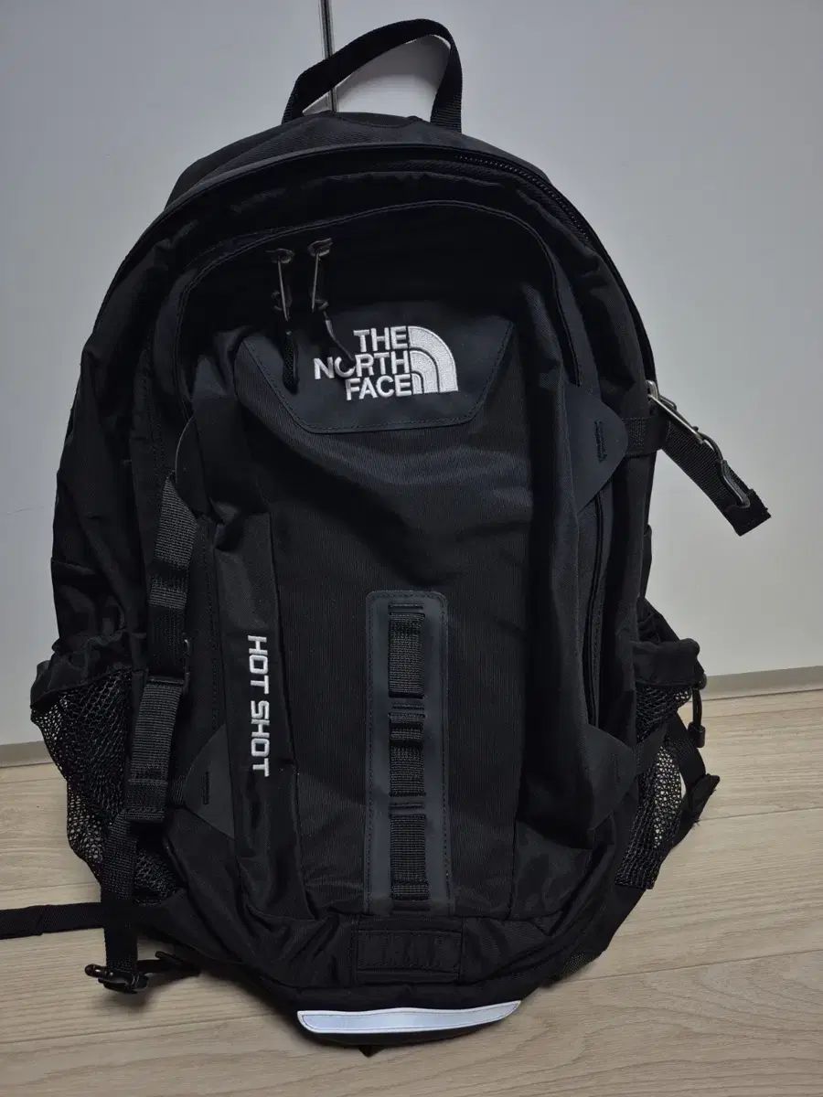 THE NORTH FACE ザ ノース フェイス ホットショット 28 リットル リュックサック 販売