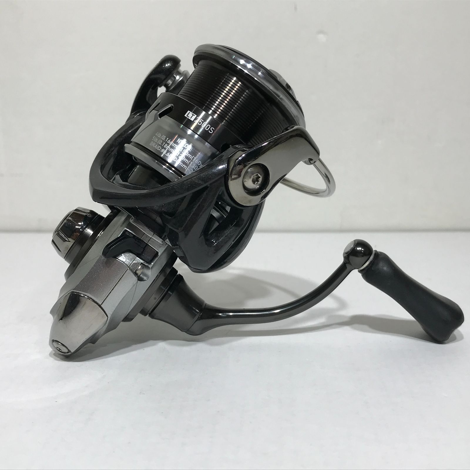 城東73-035】 DAIWA ダイワ CALDIA 18 カルディア LT2500S