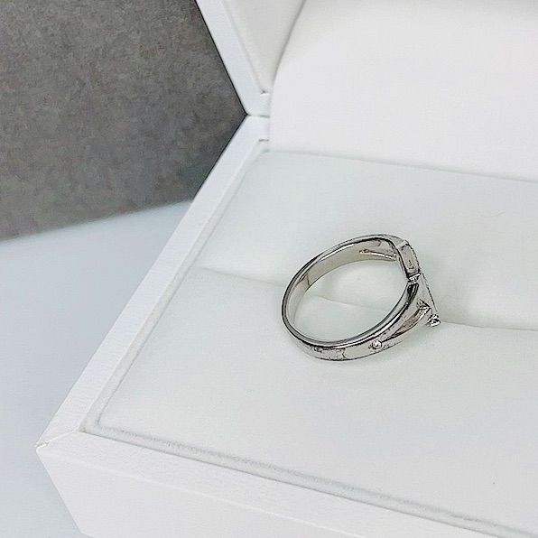 Christian Dior◇ディオール リング スワロフスキー ロゴリング