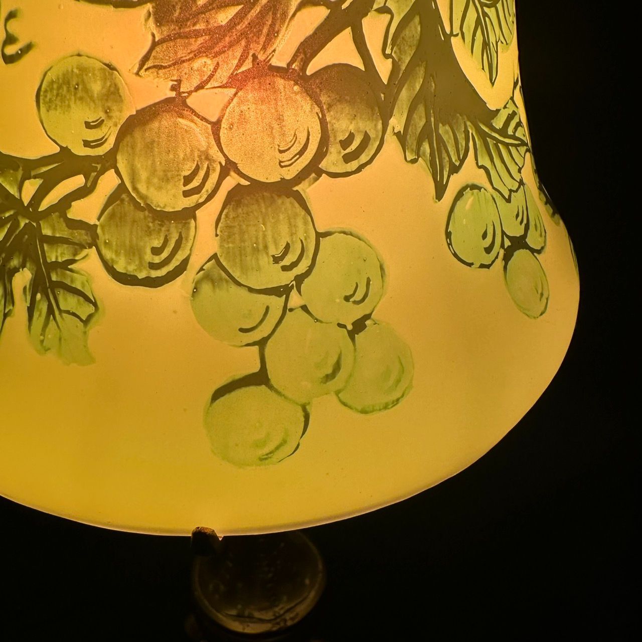 エミールガレ 真鍮台座 ランプ 1灯照明 カメオ彫り 被せガラス 高さ