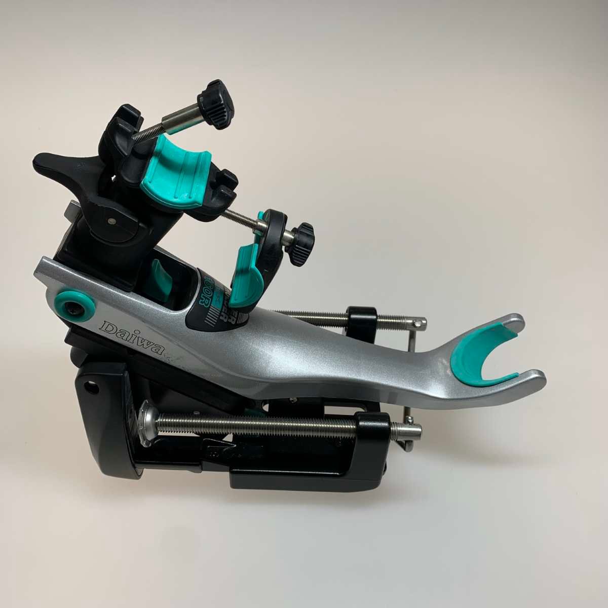 ●●DAIWA ダイワ 釣り小物 ロッドホルダー パワーホルダー 速攻160R 本体のみ