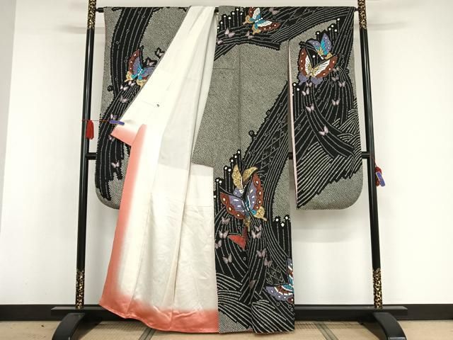 平和屋着物○豪華振袖 型染 草花松文 黒地 鬼しぼ縮緬 正絹 逸品  