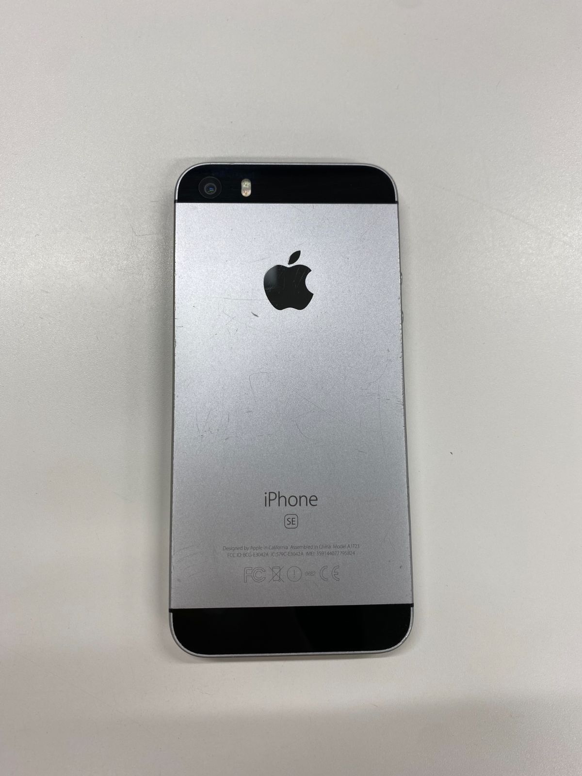 iPhone 5s Space Gray 16 GB au ジャンク品