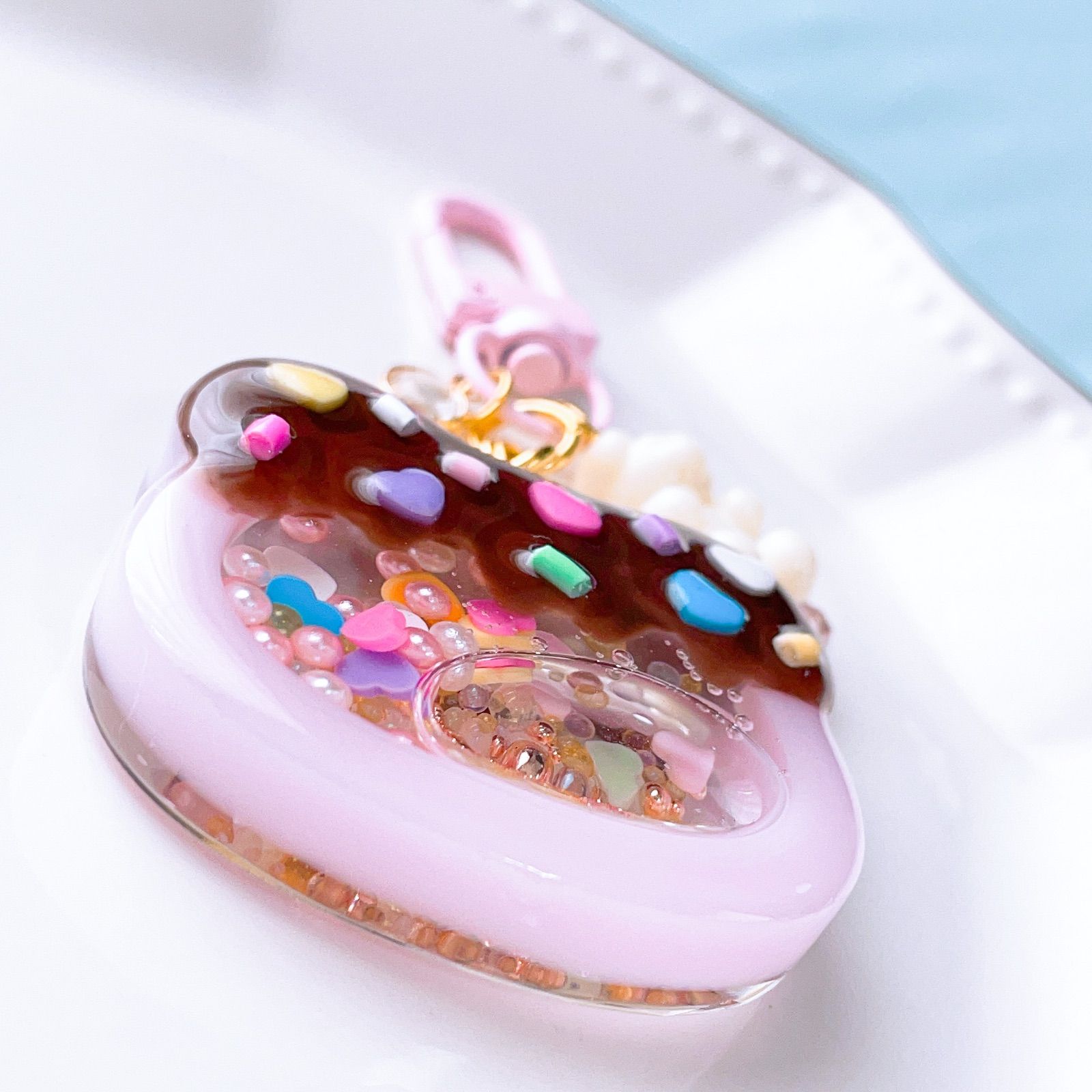 シェイカーキーホルダー(熊+イチゴ+チョコ)/オイル入り/個性的/くま 