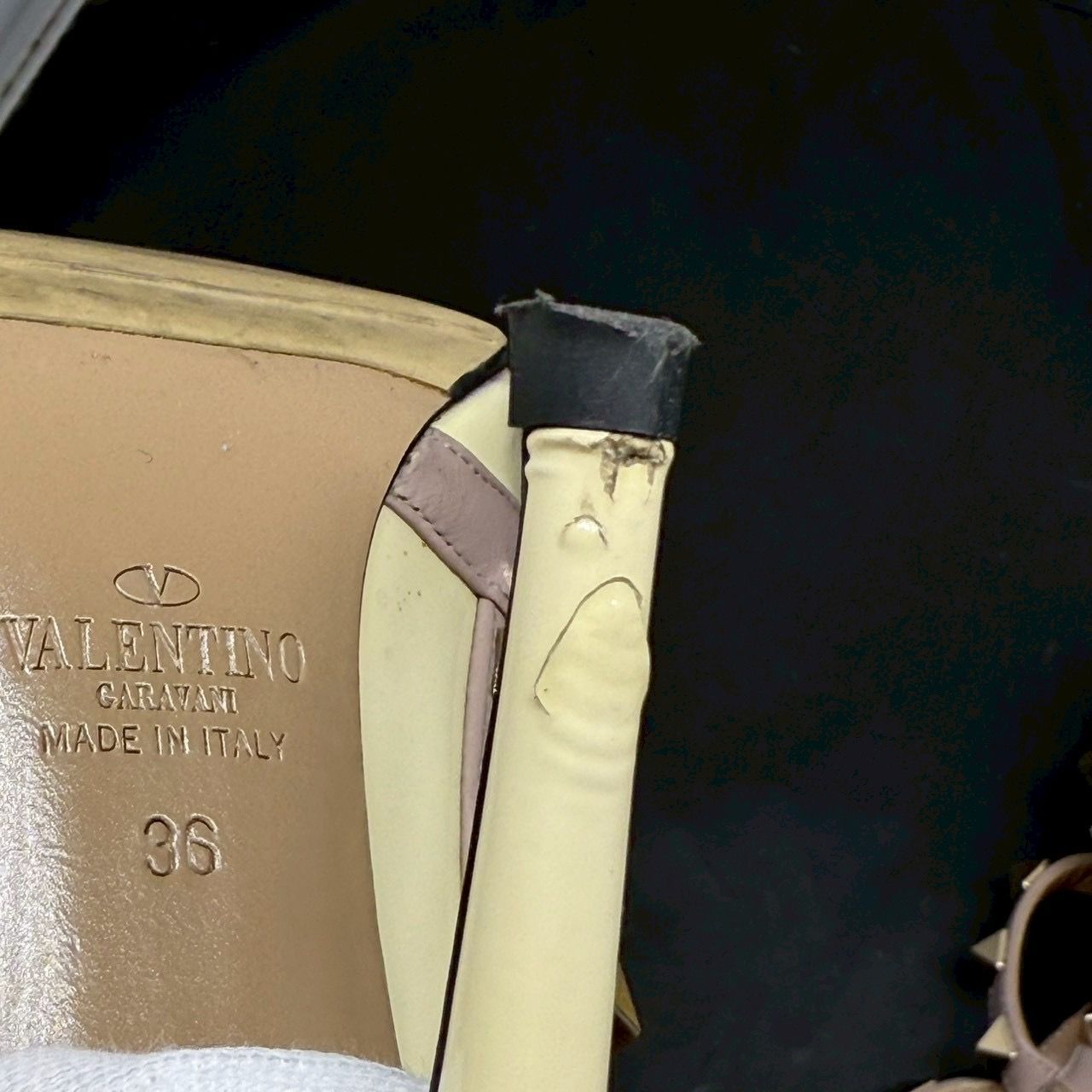 ヒールパンプス