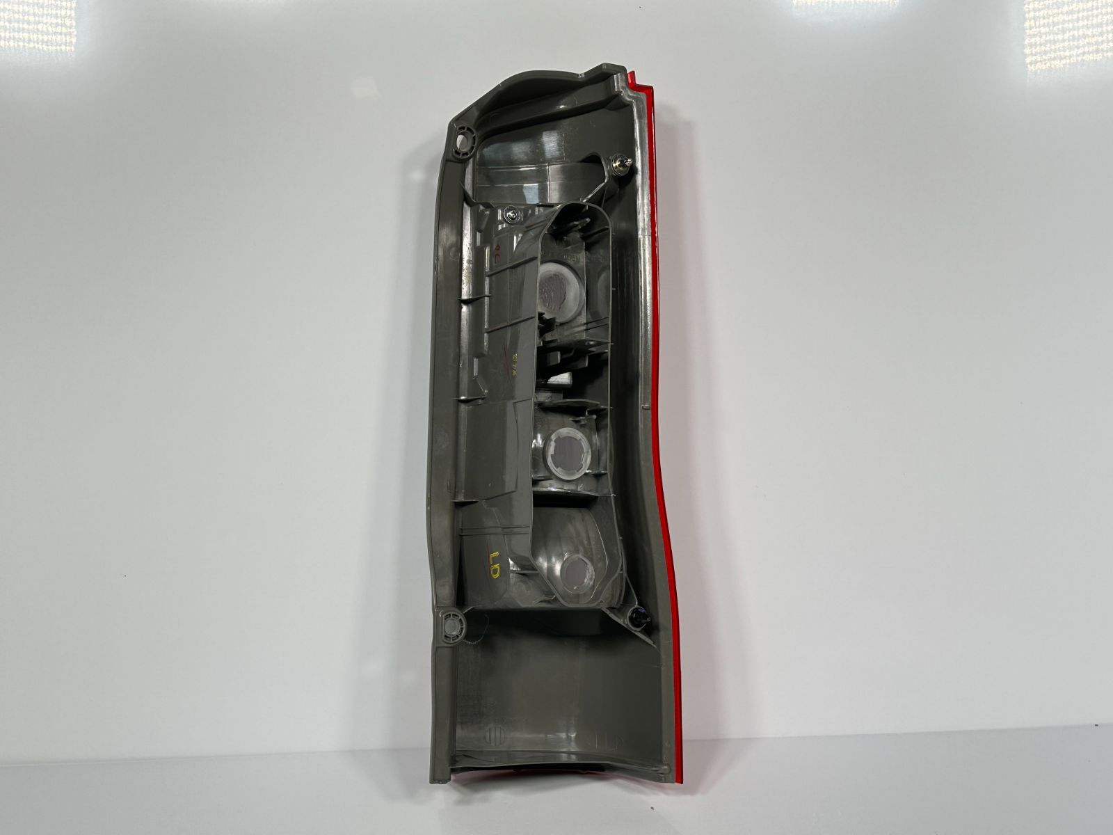 S403M タウンエース 純正 テールランプ 左 KOITO 220-8J009 S403M タウンエース 純正 テールランプ 左 KOITO 220-8J009