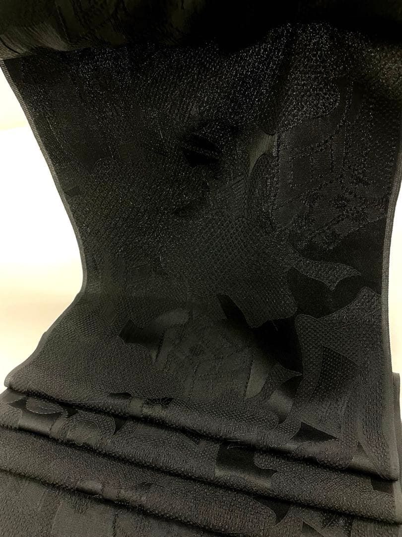 コート地 ふくれ織 紋意匠 黒地 正絹 反物 コート地 ふくれ織 紋意匠 秀明黒 正絹 反物