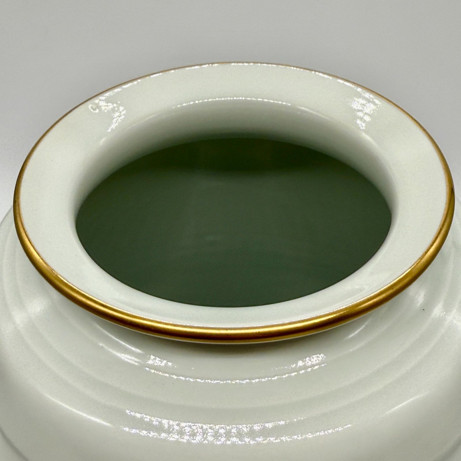 平安暁峰作 金彩草花文 花瓶 花器 陶磁器 木箱入り 昭和レトロ