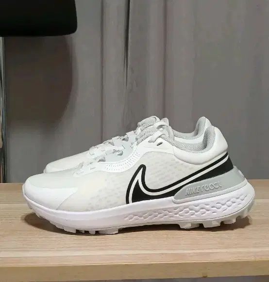 NIKE ナイキ インフィニティ プロ 2W ワイド ゴルフシューズ 235 サイズ 箱なし