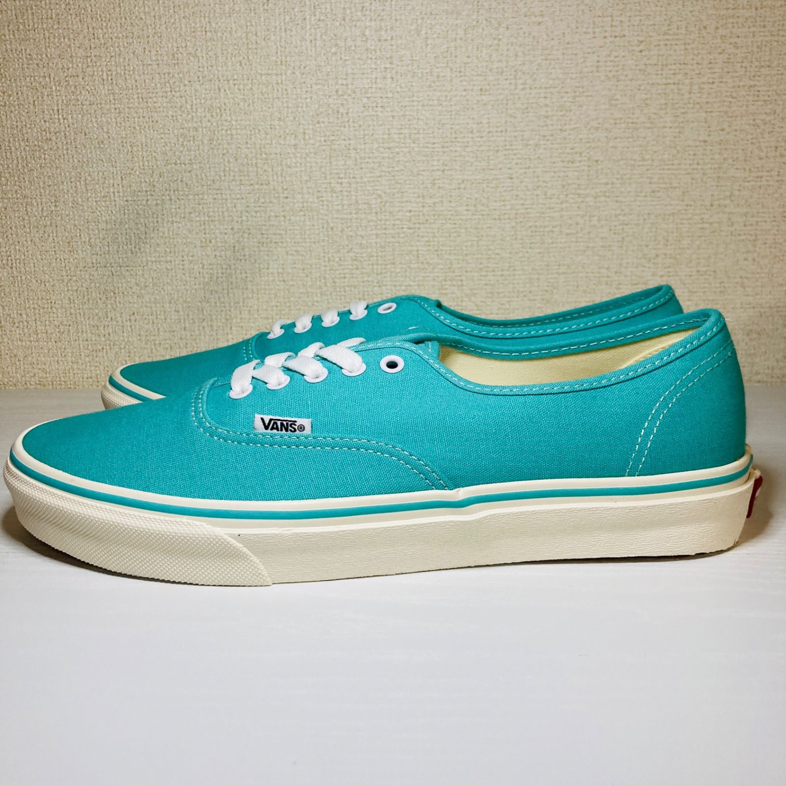 Vans 2025 color aqua