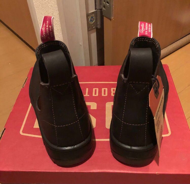 boots 903