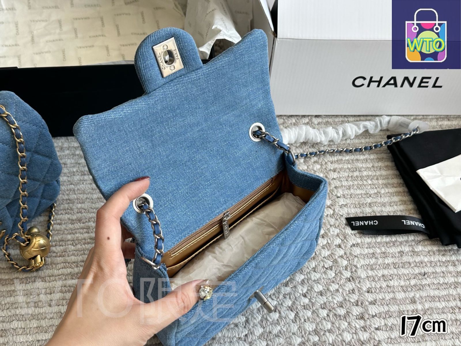 【デニム×花柄が最高に可愛い♪】CHANEL フラップバッグ デニム フラップ バッグ、プリント デニム、ホワイト & ブルー