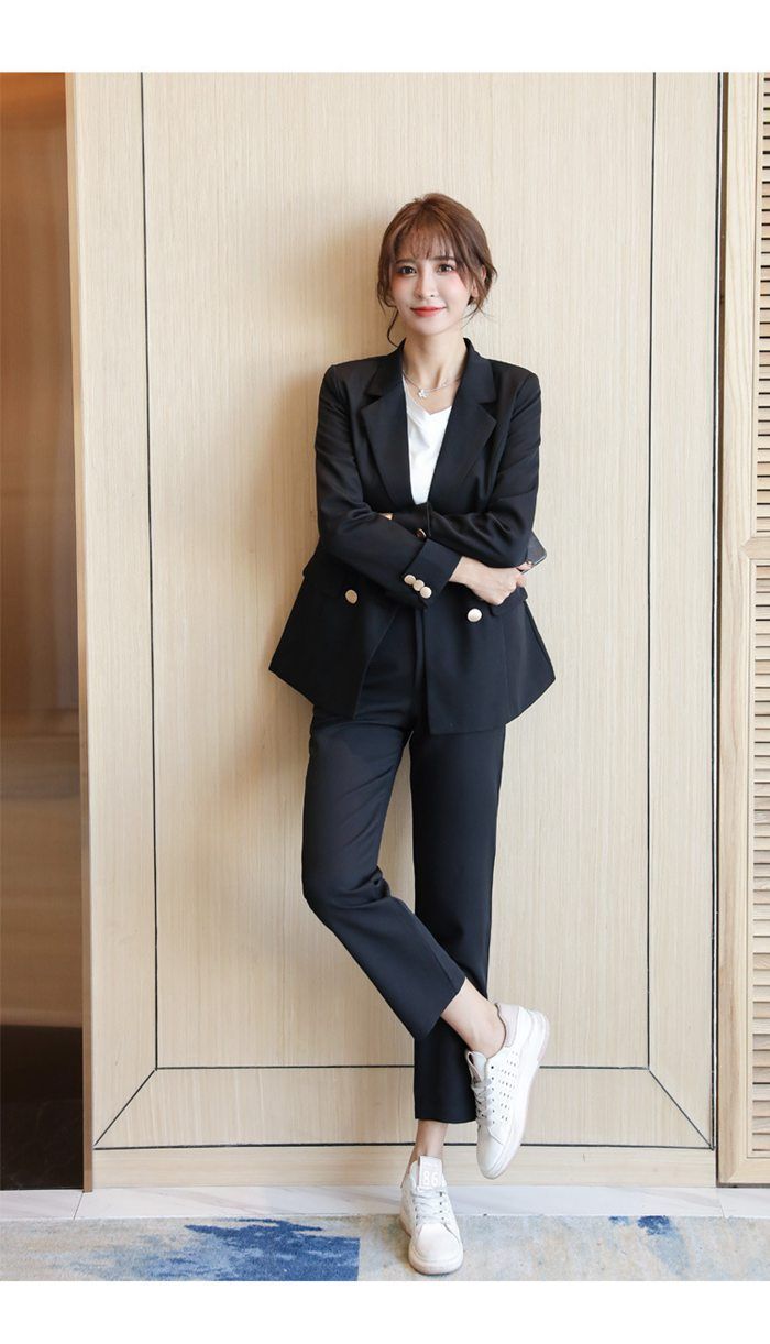 【美品】23区 オンワード樫山 セットアップ パンツスーツ ストライプ 38 23区 オンワード樫山 スーツ テーラードジャケット パンツ スラックス