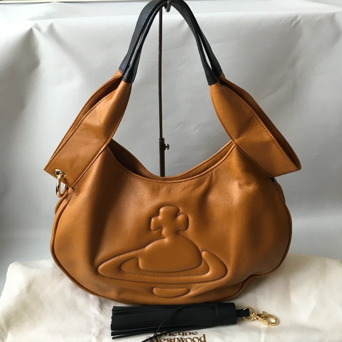 Vivienne Westwoodヴィヴィアンウエストウッド オーブ バッグ