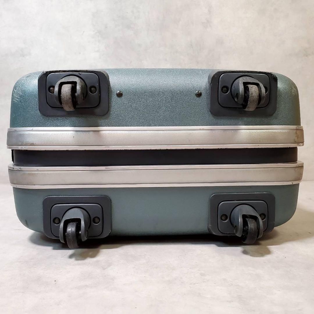 キャリーケース