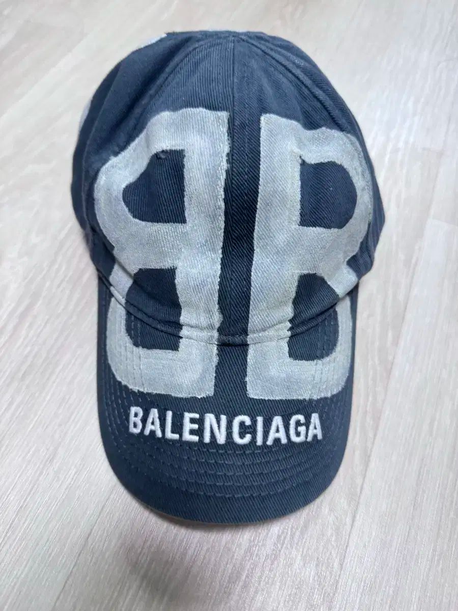 59L BALENCIAGA(バレンシアガ) スプレー ボールキャップ - メルカリ