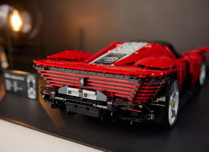 レゴビルディングブロックと互換性フェラーリ SP 3 レーシングカー 42143 ビルディングブロック 1 8 スポーツカーアセンブリビルディングブロックおもちゃ