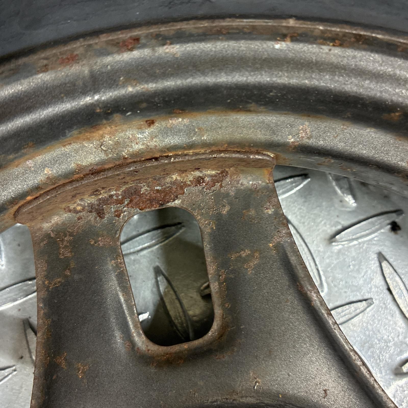 SUZUKI セピア50 CA1EA フロントホイール スズキ [Y-250610-34] SUZUKI セピア50 CA1EA フロントホイール スズキ - メルカリ