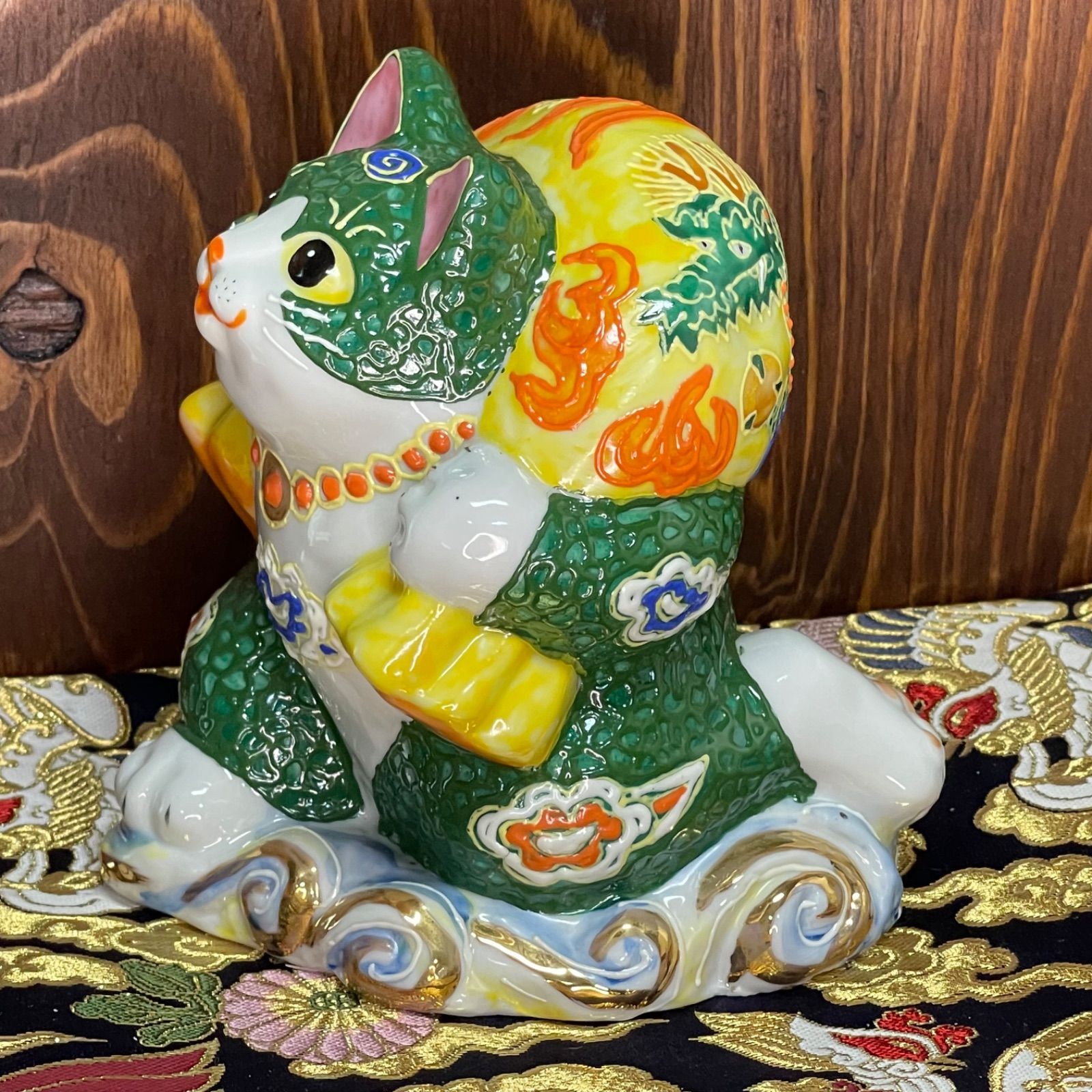 【願いが叶う】【病除け 厄除け】招き猫 薄緑色 スコティッシュ 左手 願いが叶う】【病除け 厄除け】招き猫 薄緑色 スコティッシュ 左手