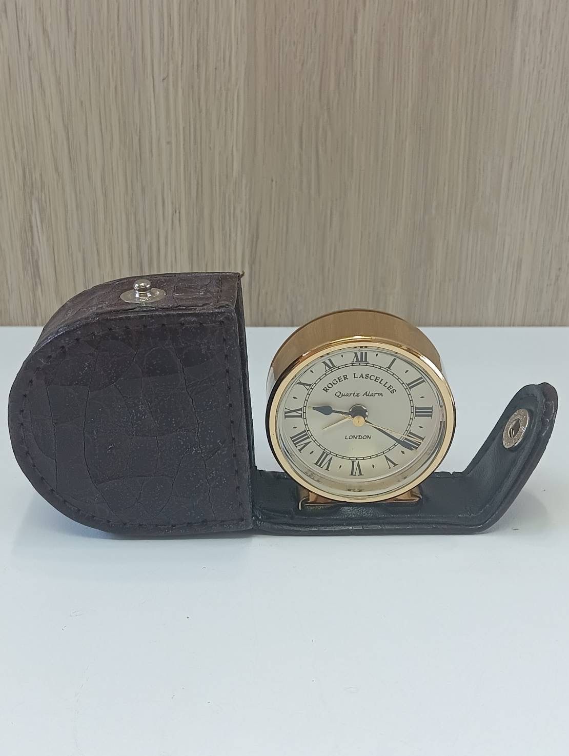 品 Roger Lascelles ロジャーラッセル クォーツ アラーム付き卓上時計 トラベルクロック 目覚まし時計 イギリス製 現状品