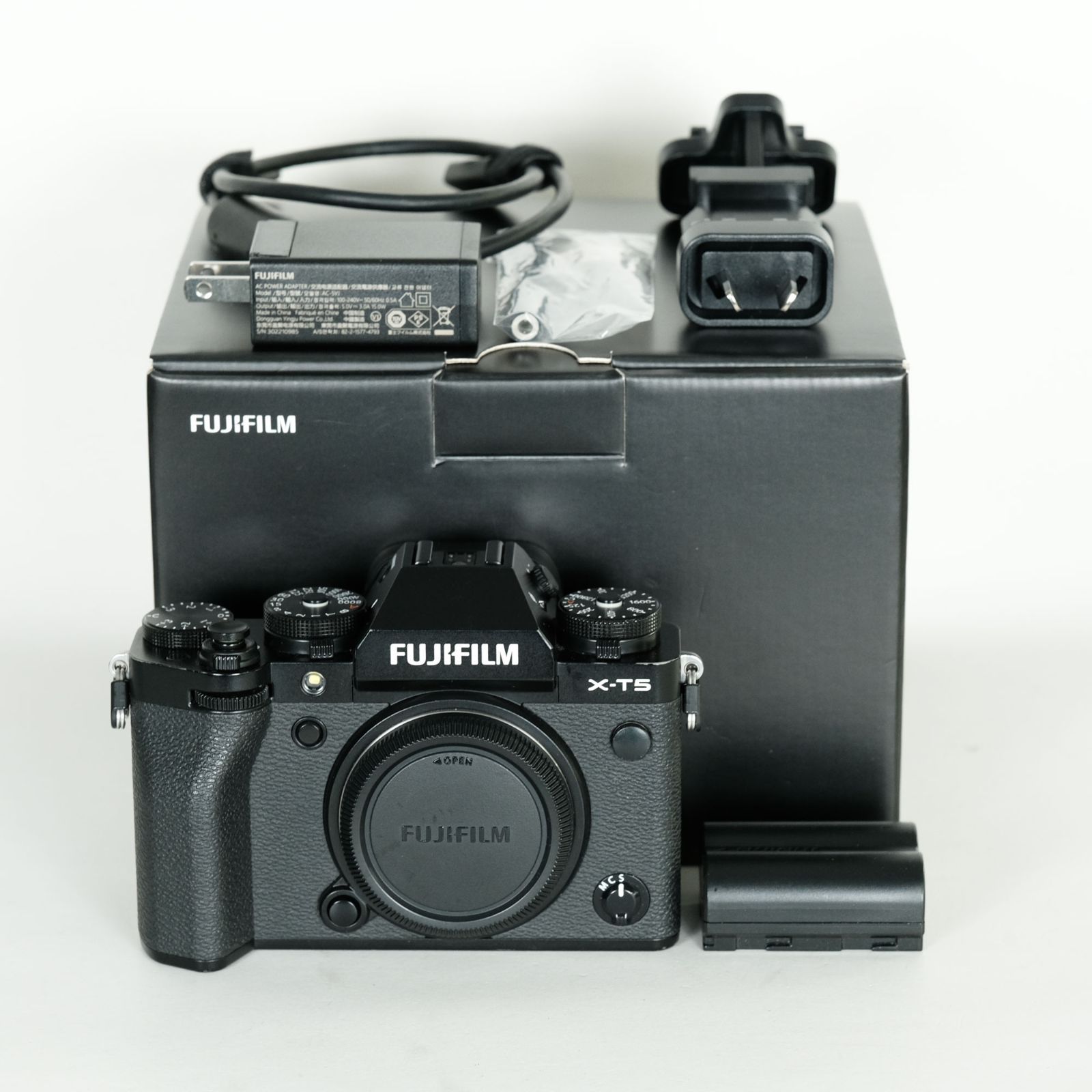 FUJIFILM X-T5 美品　シャッター回数8866回 FUJIFILM X-T5 美品 シャッター回数8866回 - メルカリ