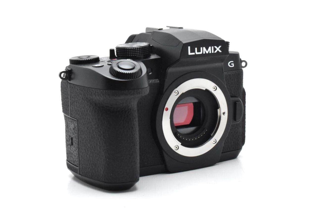 Panasonic DC-G90
