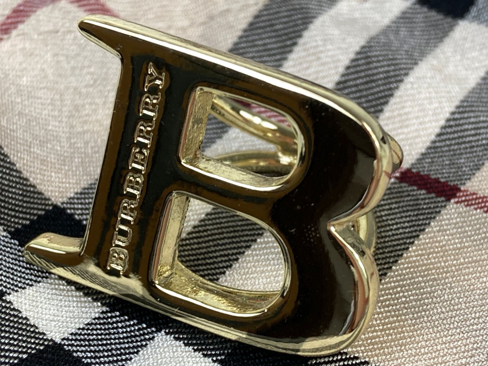 BURBERRY バーバリー スカーフリング ゴールド 金属素材 楽天市場】バーバリー BURBERRY スカーフリング ゴールド 金属