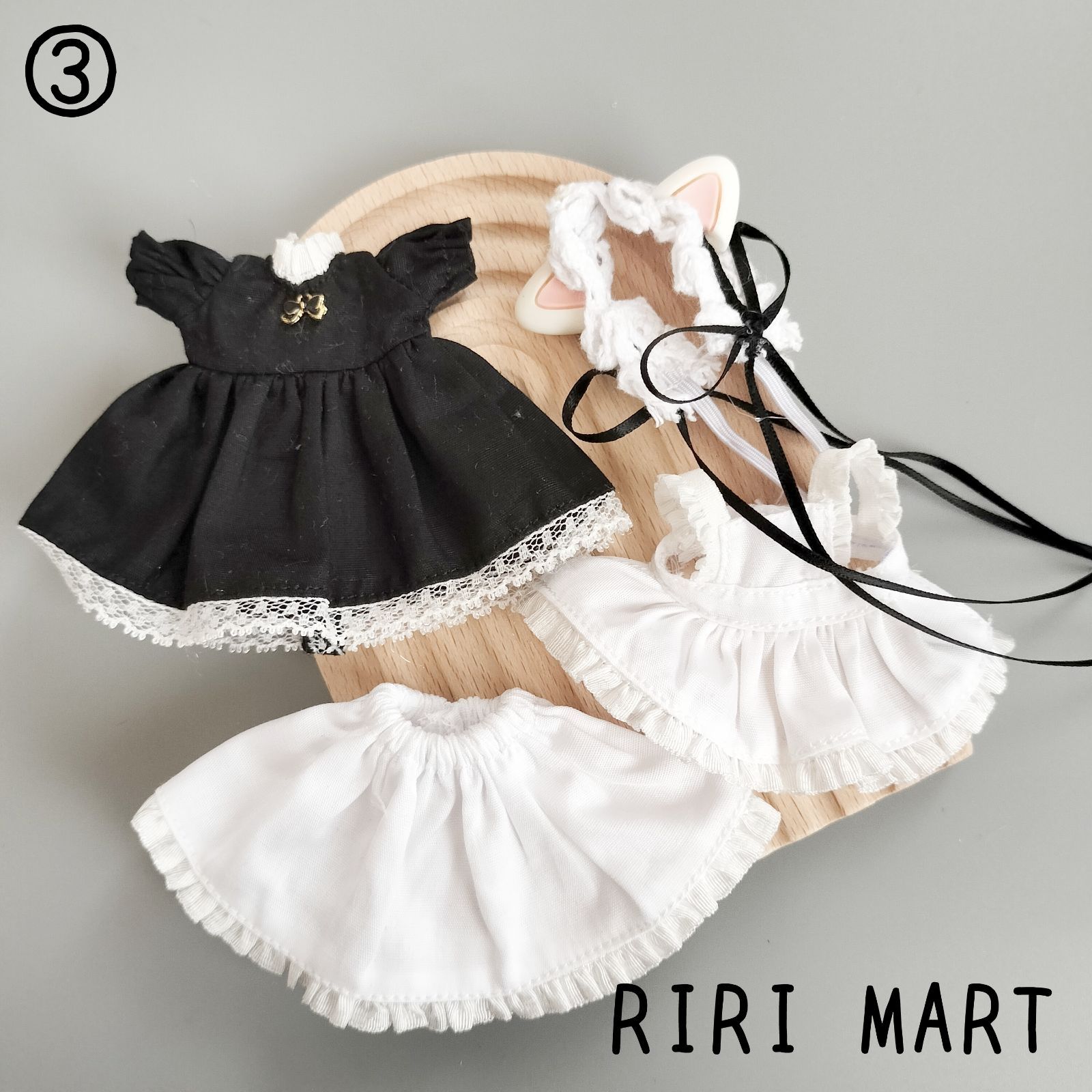 最終値下げ✩.*˚オビツ11 服✩.*˚バンビとベリーリース オビツ11 メイド風ヘッドアクセ+ワンピース+エプロン+パニエ