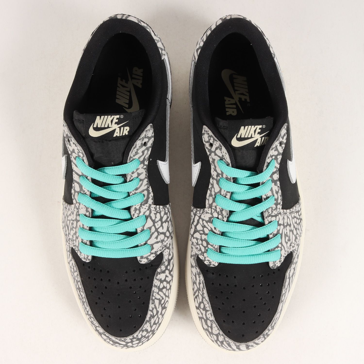美品 NIKE ナイキ サイズ:26.0cm AIR JORDAN 1 RETRO LOW OG BLACK 