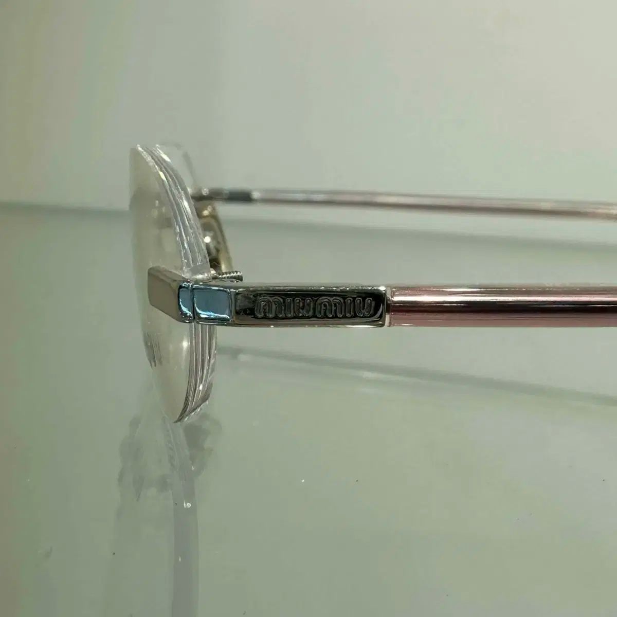 フチなし メガネ