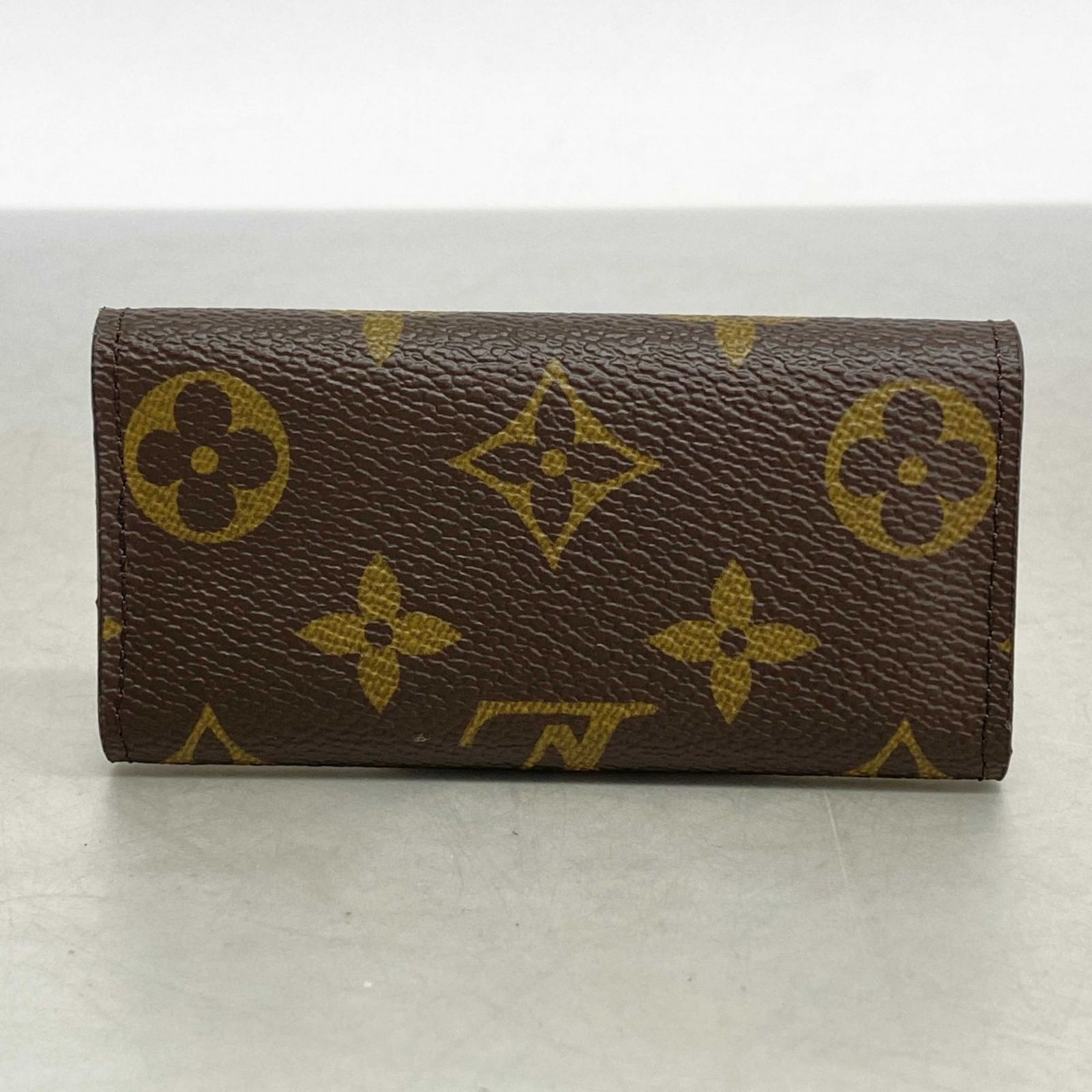 Vuitton ルイ