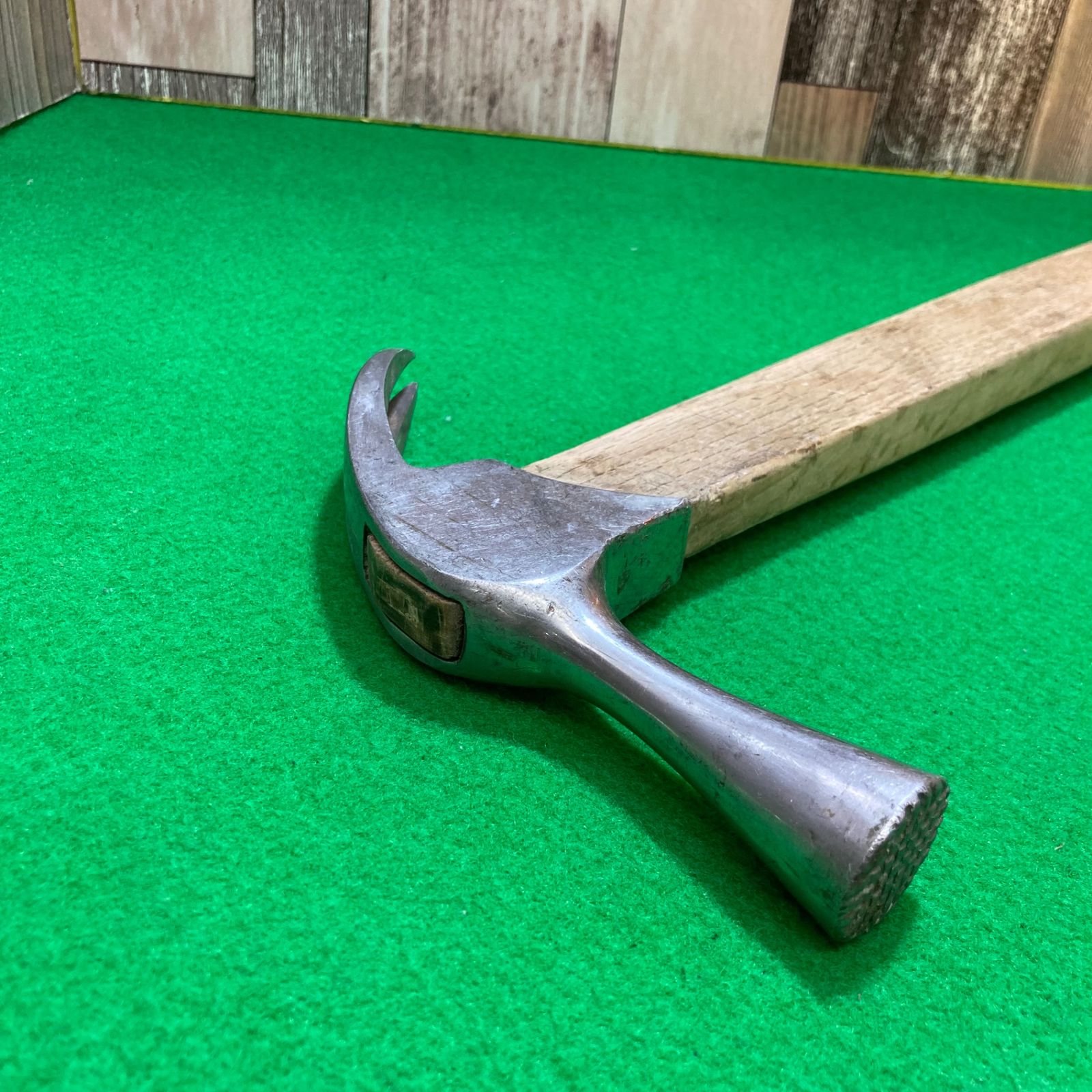 カクイ仮枠ハンマー玄能 鉄製伊予型三角付き 小売 カクイ伊予型