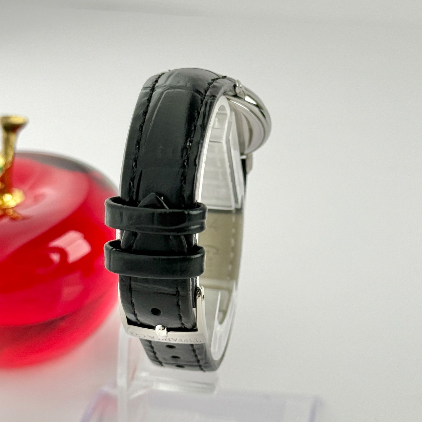 ティファニー クラシック ラウンド 新品ベルト 新品電池 レディース