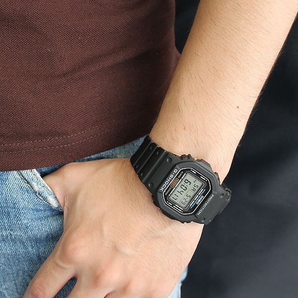 BOX訳あり カシオ Gショック DW-5600E-1V 海外モデル 腕時計 g-shock