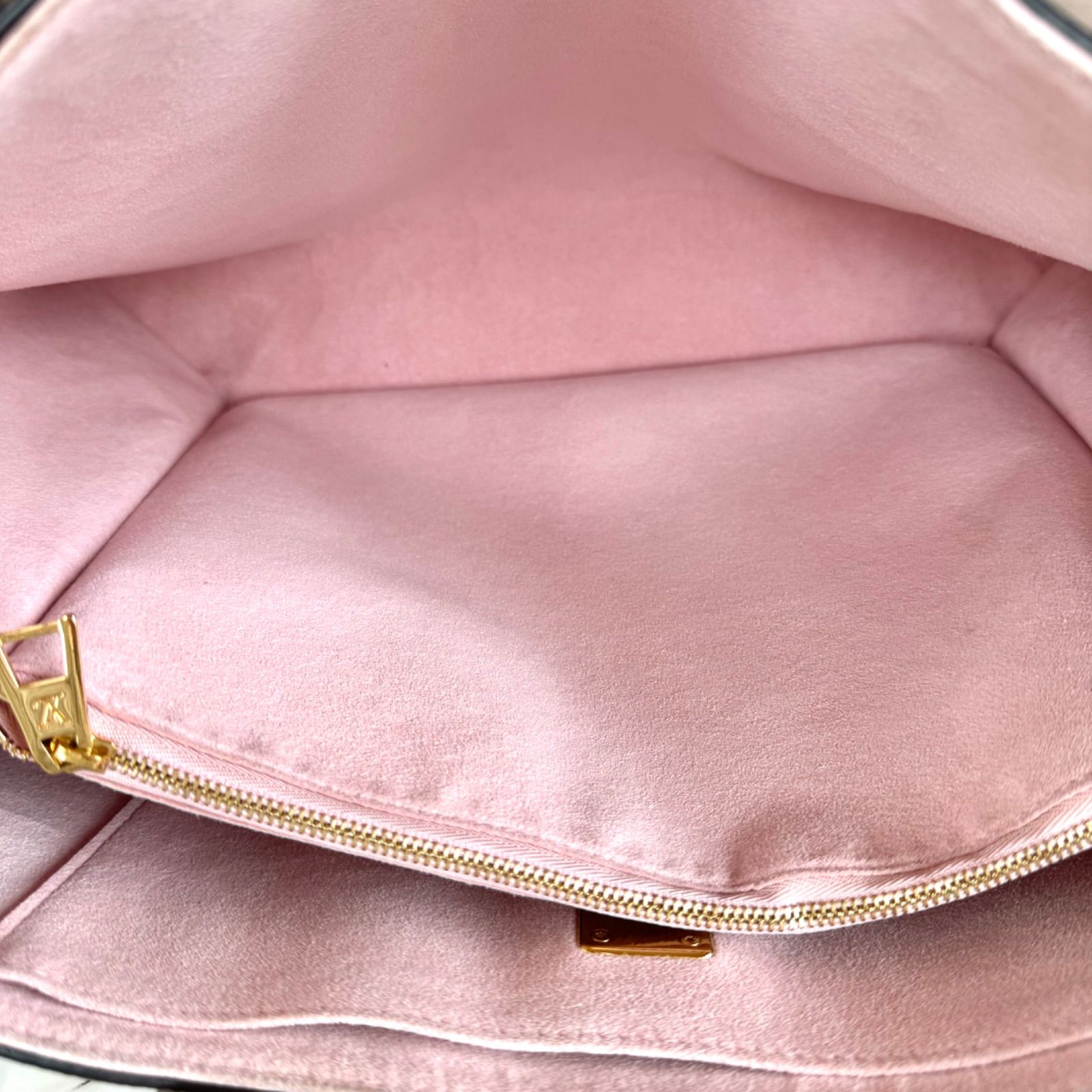 在庫処分SALE】LOUIS VUITTON ルイヴィトン ロックミー