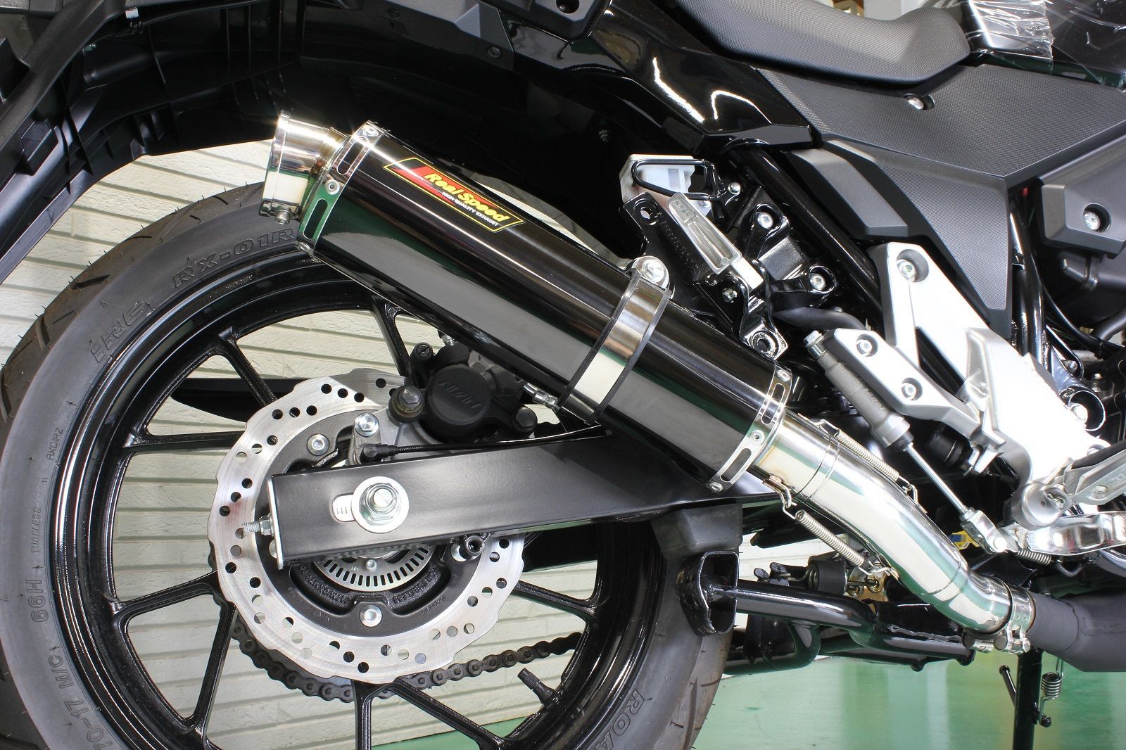 Vストローム 250 ( DS11A ) クーガ ブラック ステンレス マフラー