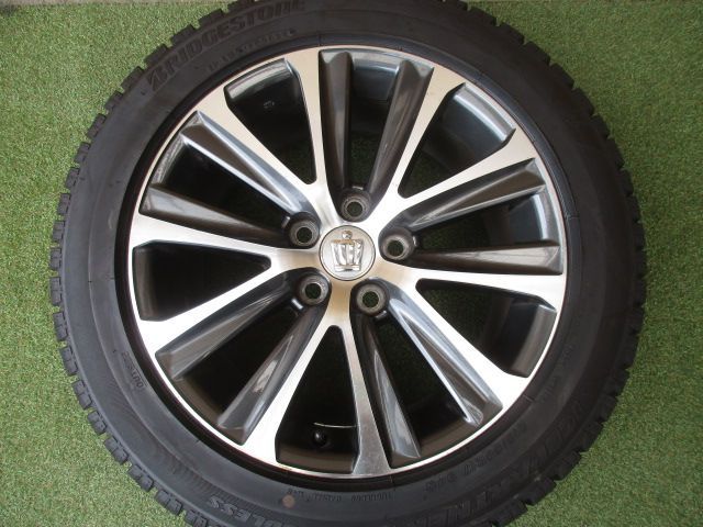 み トヨタ純正 クラウン 215 55R17 スタッドレスタイヤ４本SET 180系 200系 210系 220系