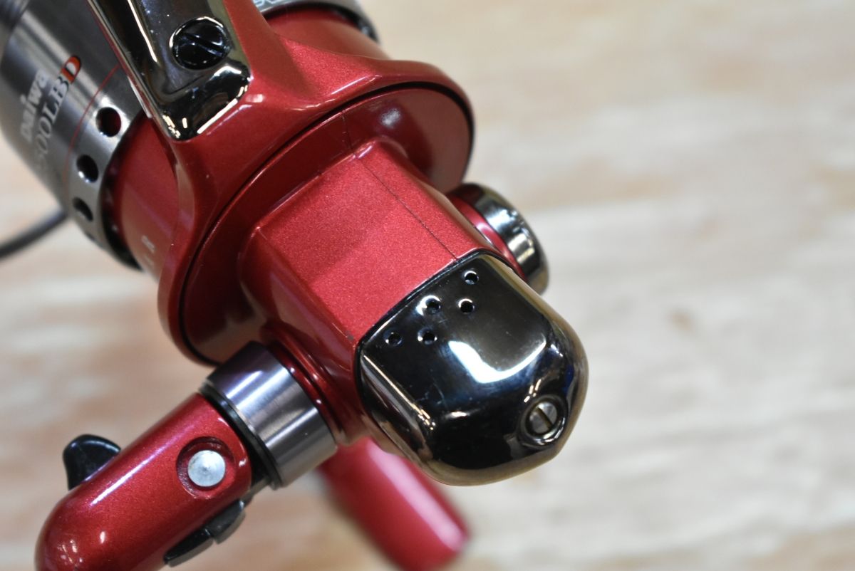 ダイワ トーナメント ISO メガドライエディション 2500 LBD DAIWA TOURNAMENT スピニングリール 磯 サーフ グレ クロ 釣り