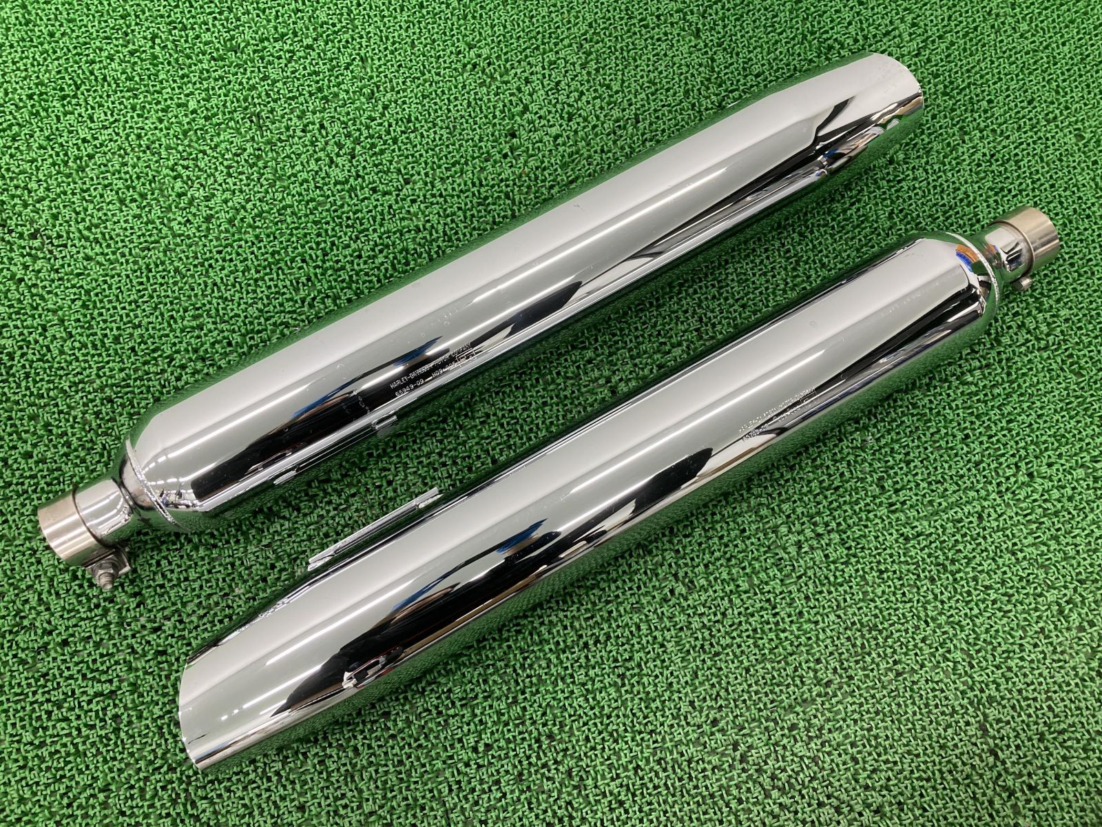 FLHRC1580 サイレンサーマフラー 左右 65748-07/65949-07 ハーレー