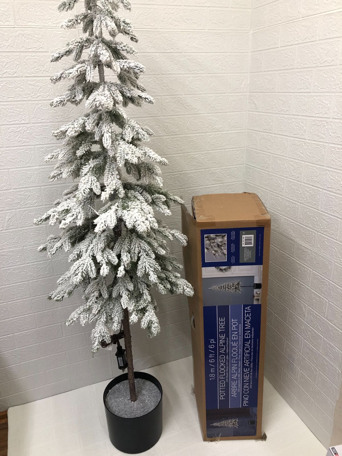 展示品！LEDライト付き ノルディックツリー 高さ182センチ