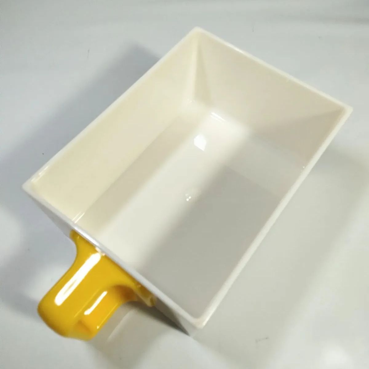 黄色 調味料入れ