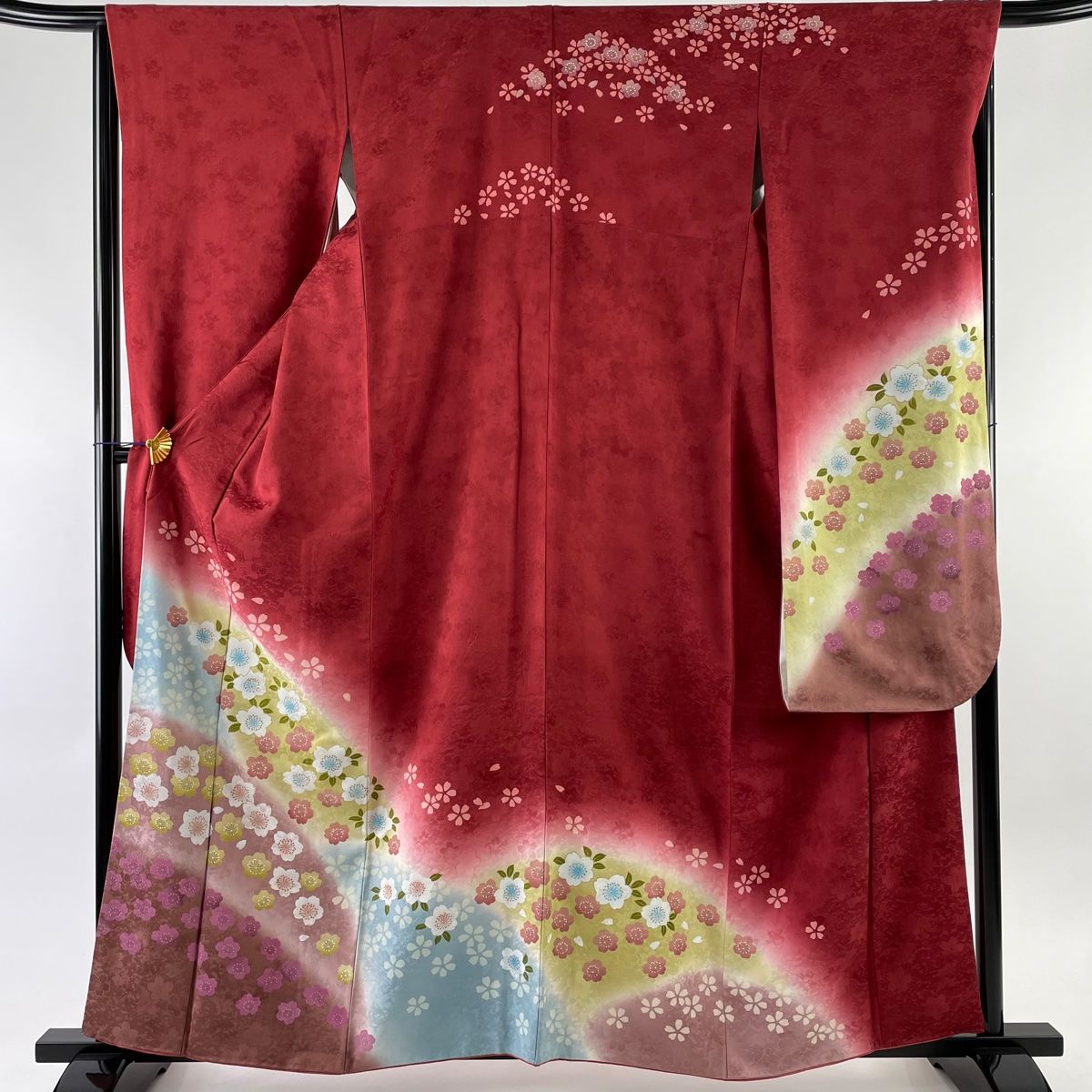 振袖 美品 名品 桜 花びら 金彩 染分け 茜色 袷 身丈161.5cm 裄丈65.5