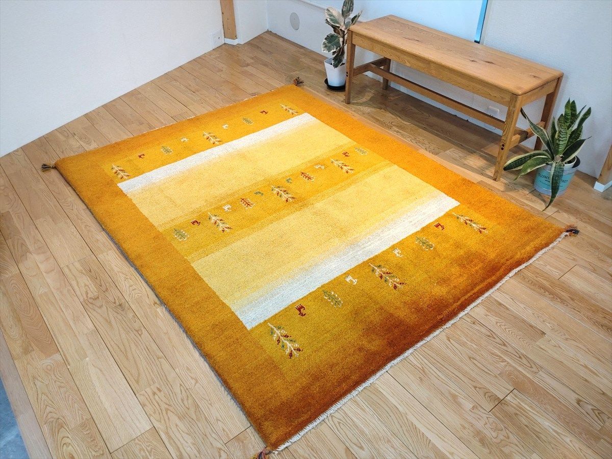 ペルシャ ギャッベ リビング 192x152cm 黄金色 枠 白 RJ6362 - メルカリ